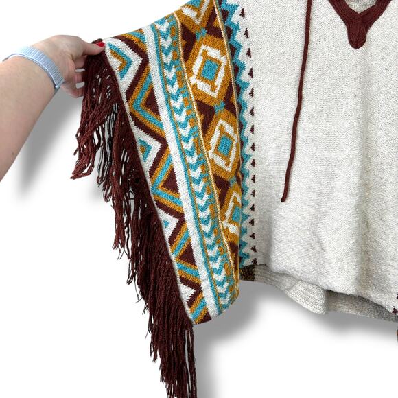 Idyllwind Miranda Lambert Southwestern Oatmeal Aztec Fringe Bootcut Knit Poncho - Picture 3 of 7